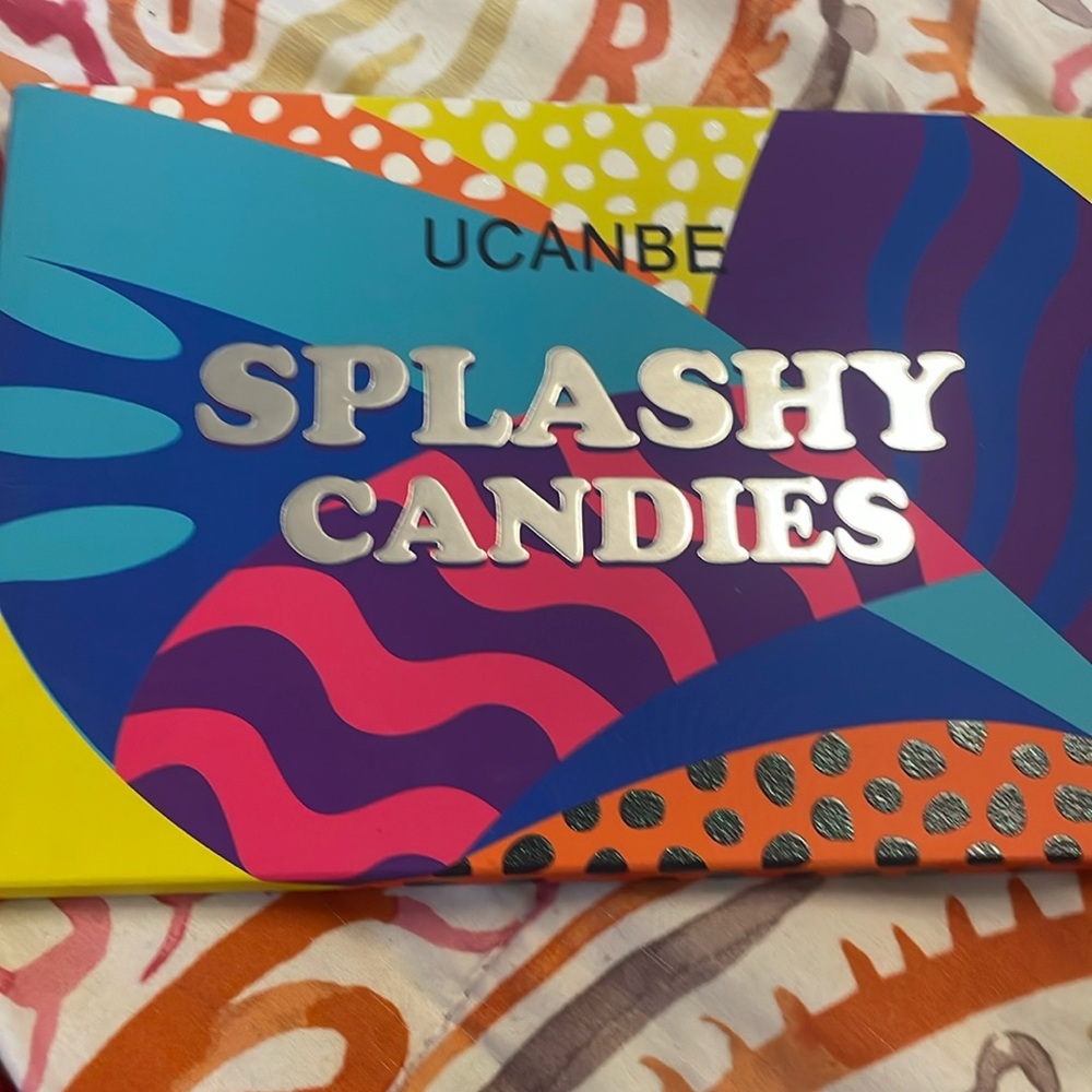 UCANBE SHADOW PALETTE